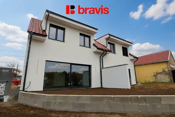 Prodej rodinného domu 4+kk (Dům A), obec Vlasatice, Brno-venkov, novostavba, solární panely