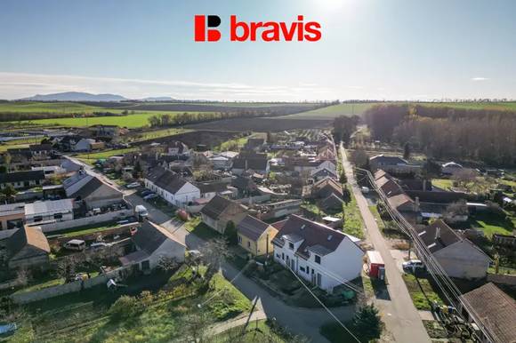 Prodej rodinného domu 4+kk (Dům A), obec Vlasatice, Brno-venkov, novostavba, solární panely