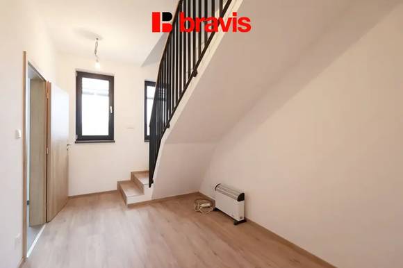 Prodej rodinného domu 4+kk (Dům A), obec Vlasatice, Brno-venkov, novostavba, solární panely