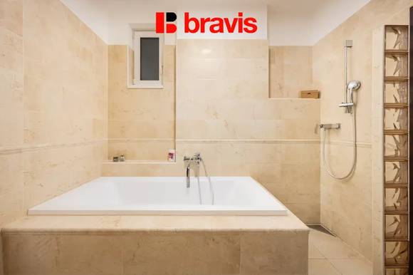 Sale of renovated 3+kk apartment, ul. Vranovská, Brno - Husovice, balcony, cellar