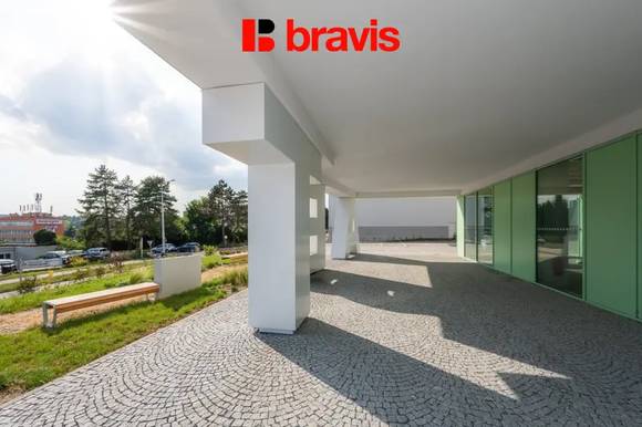 Moderní, nadčasový industriální prostor, 173 m2, možnost dokoupení parkovacích stání, blízko dálnice i centra města