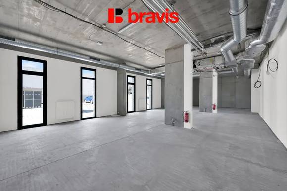 Moderní, nadčasový industriální prostor, 173 m2, možnost dokoupení parkovacích stání, blízko dálnice i centra města