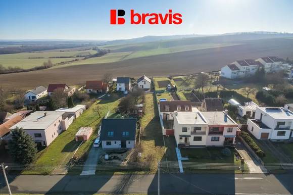 Prodej stavebního pozemku 462 m², obec Zbýšov, okres Vyškov, schválené územní rozhodnutí vč. projektové dokumentace na RD 4+KK