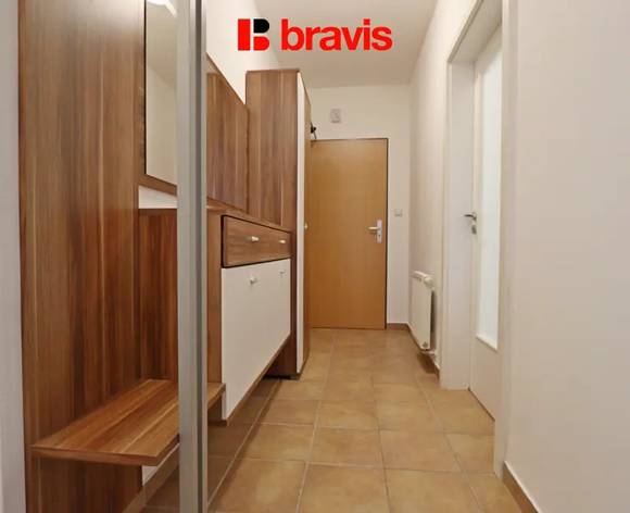 Pronájem zařízeného bytu 3+kk, ul. Rosická, Brno - Popůvky, zařízený, zahrádka s posezením a 2 parkovací stání v ceně