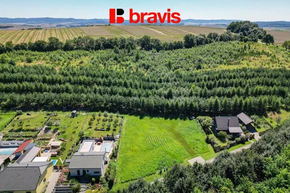 Prodej stavebního pozemku 697 m², obec Chvalkovice