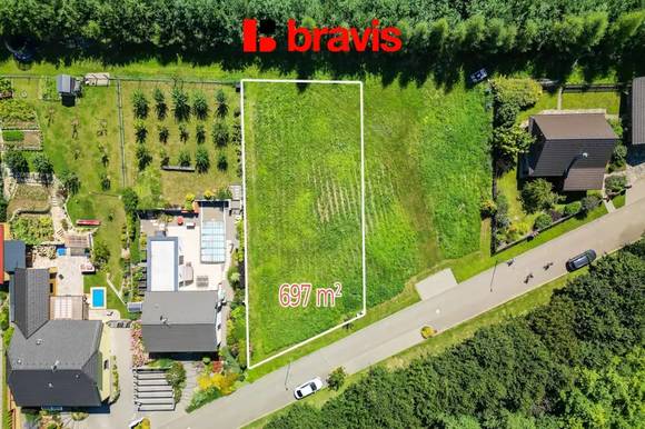 Prodej stavebního pozemku 697 m², obec Chvalkovice
