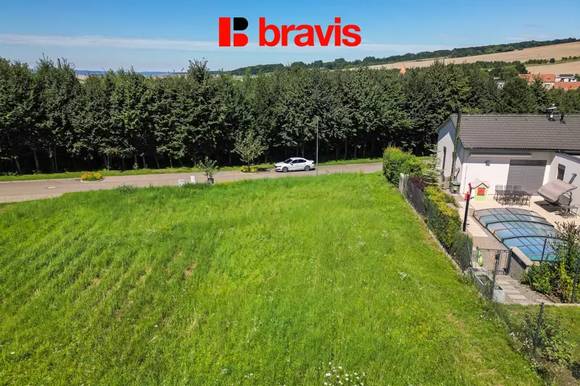 Prodej stavebního pozemku 697 m², obec Chvalkovice