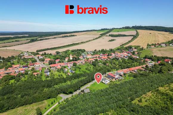 Prodej stavebního pozemku 697 m², obec Chvalkovice