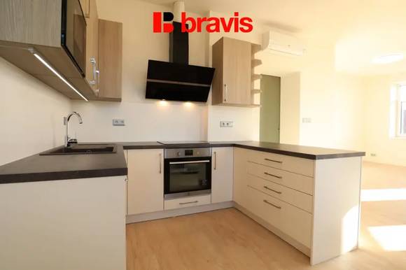 Pronájem bytu 3+kk, Brno  - Stránice, Havlíčkova ul., klimatizace, balkon, sklep, parkovací stání