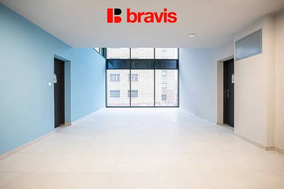 Podnájem ateliéru 2+kk, novostavba Auerswald, první nájemník, garážové stání