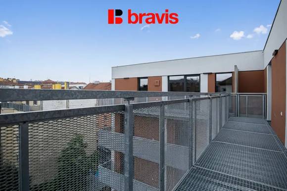 Podnájem bytu 2+kk, Brno - Zábrdovice, ul. Auerswaldova, novostavba, terasa, garážové stání, první nájemník