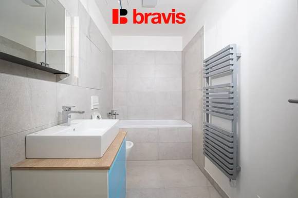 Podnájem bytu 2+kk, Brno - Zábrdovice, ul. Auerswaldova, novostavba, terasa, garážové stání, první nájemník