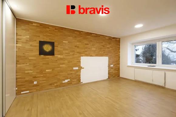 Pronájem moderního bytu 4+kk, obec Jinačovice, Brno- venkov, 3x parkování, zimní terasa