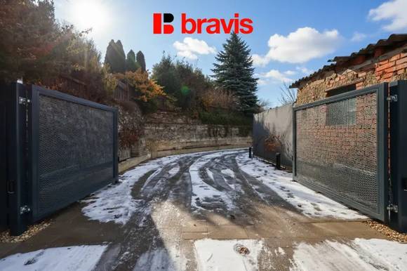 Pronájem moderního bytu 4+kk, obec Jinačovice, Brno- venkov, 3x parkování, zimní terasa
