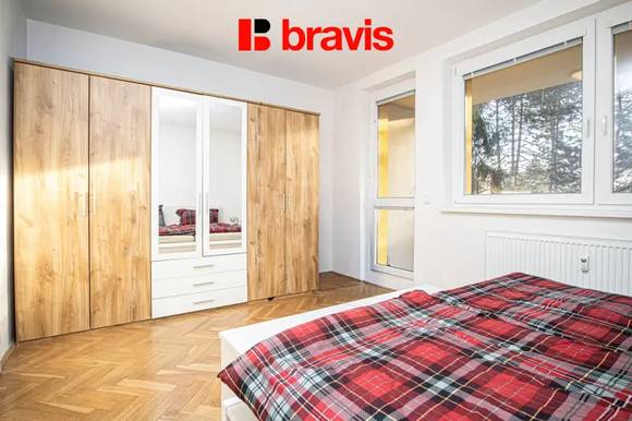 Pronájem bytu 2+1, Brno - Medlánky ul. Višňová, terasa, výborná lokalita, částečně zařízený