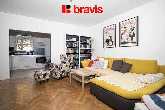 Pronájem bytu 2+1, Brno - Medlánky ul. Višňová, terasa, výborná lokalita, částečně zařízený