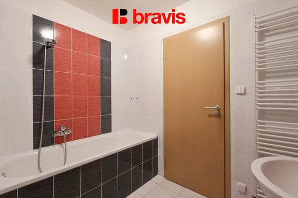 Pronájem bytu 1+kk, ulice U Leskavy, Brno - Starý Lískovec, balkon, sklep