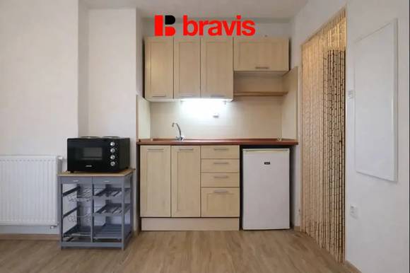 Pronájem pěkného zařízeného bytu 1+kk, 25 m2, Brno - Židenice, ul. Podpísečná