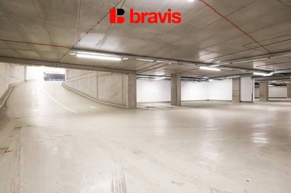 Pronájem garážového stání, Brno - Staré Brno, rezidence Centropolis, ul. Nové sady