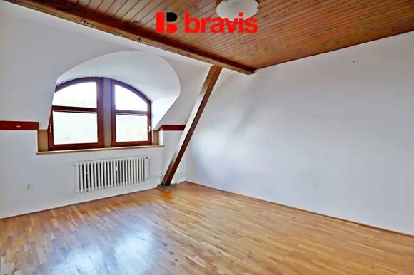 Pronájem bytu 2+kk ul. Antonínská, Brno střed,  šatna, komora, 122 m2