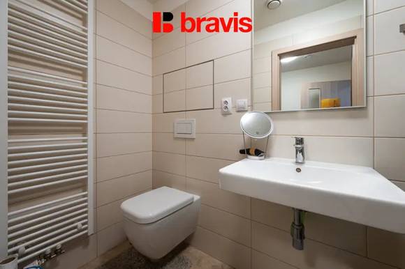 Pronájem bytu 1+kk, Brno - Pisárky, rezidence Riverside, novostavba, částečně zařízené, ul. Poříčí