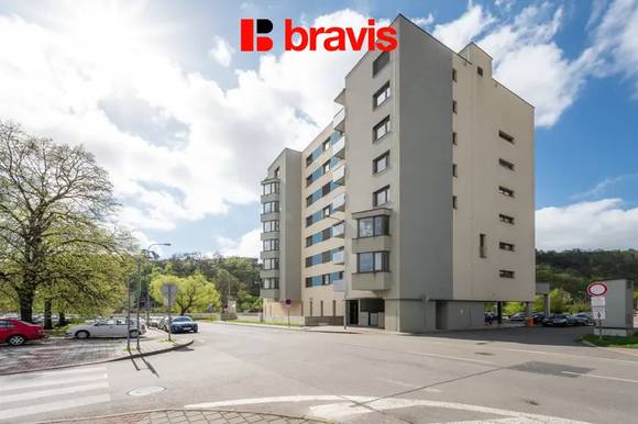 Pronájem bytu 1+kk, Brno - Pisárky, rezidence Riverside, novostavba, částečně zařízené, ul. Poříčí