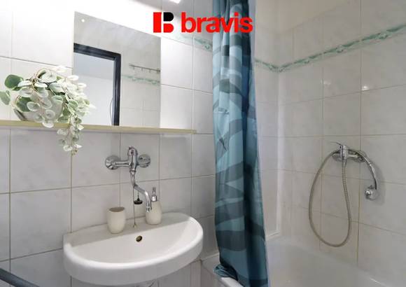 Pronájem útulného bytu 1+kk, Brno - střed, ul. Leitnerova, zařízený, sklep.