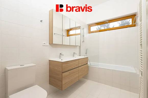 Pronájem bytu 5+kk, Brno - Pisárky, Neumannova ulice, 2 koupelny, terasa, garážové stání v ceně