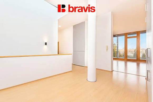 Pronájem bytu 5+kk, Brno - Pisárky, Neumannova ulice, 2 koupelny, terasa, garážové stání v ceně