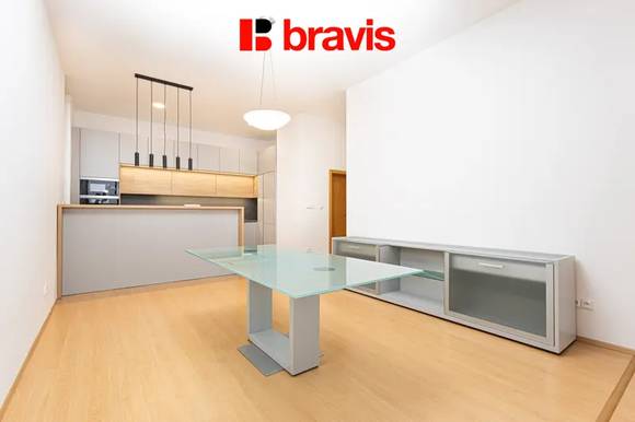 Pronájem bytu 5+kk, Brno - Pisárky, Neumannova ulice, 2 koupelny, terasa, garážové stání v ceně