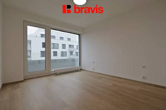 Pronájem bytu 2+kk, ul. Tř. Generála Píky, Brno - Černá Pole, garážové stání, sklep, výhoda prvního nájemce