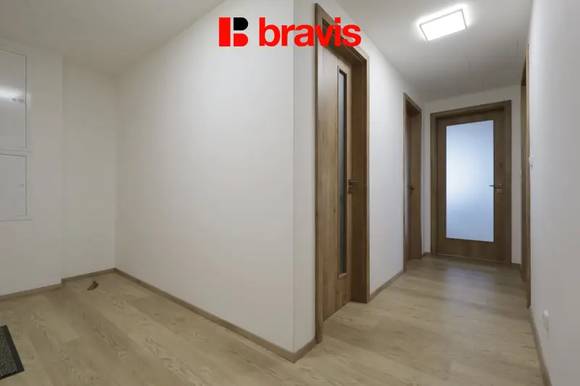 Pronájem bytu 2+kk, ul. Tř. Generála Píky, Brno - Černá Pole, garážové stání, sklep, výhoda prvního nájemce