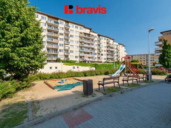 Pronájem bytu 1+kk, ul. Dusíkova, Brno - Lesná, balkon