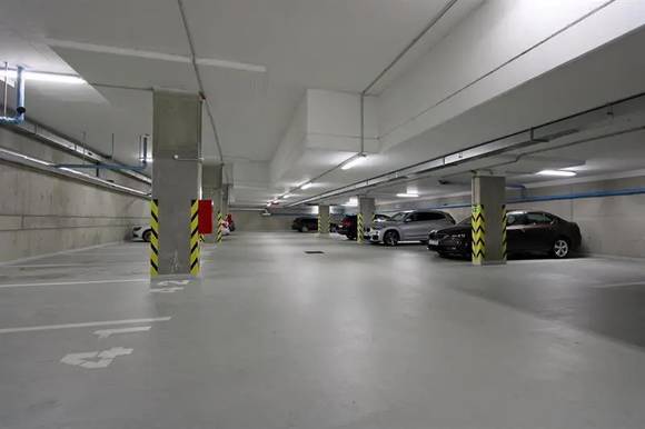 Pronájem bytu 3+kk, ul. Zaječí hora, Brno - Sadová, zařízený, s terasou, kójí a garážovým stáním