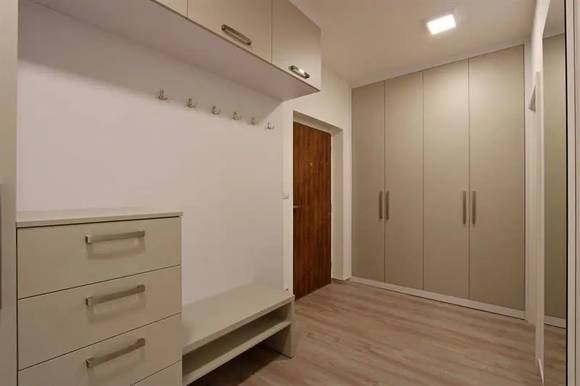 Pronájem bytu 3+kk, ul. Zaječí hora, Brno - Sadová, zařízený, s terasou, kójí a garážovým stáním