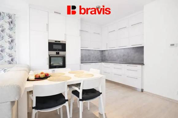 Pronájem bytu 3+kk, ul. Zaječí hora, Brno - Sadová, zařízený, s terasou, kójí a garážovým stáním