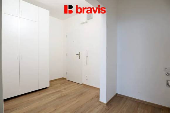 Pronájem bytu 2+kk 40 m², Brno - Židenice