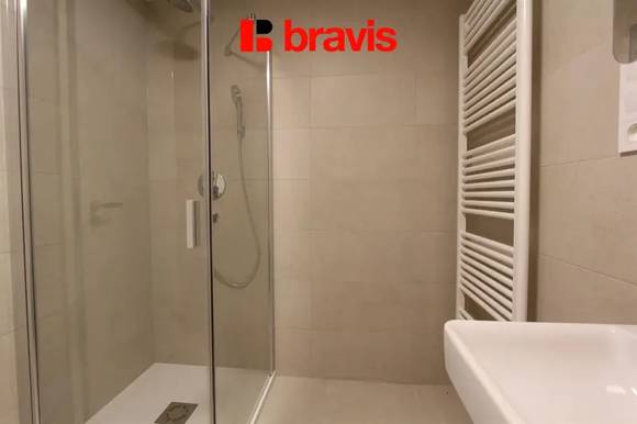 Pronájem luxusní novostavby bytu 3+kk, ul. Neumannova, Brno-Masarykova čtvrť, balkon, garážové stání