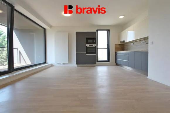 Pronájem luxusní novostavby bytu 3+kk, ul. Neumannova, Brno-Masarykova čtvrť, balkon, garážové stání
