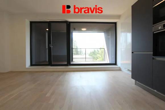 Pronájem luxusní novostavby bytu 3+kk, ul. Neumannova, Brno-Masarykova čtvrť, balkon, garážové stání