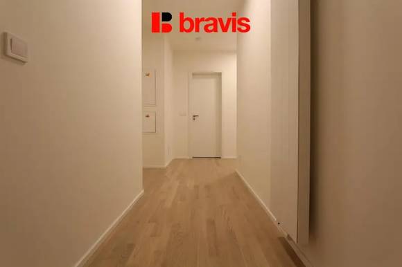 Pronájem luxusní novostavby bytu 3+kk, ul. Neumannova, Brno-Masarykova čtvrť, balkon, garážové stání