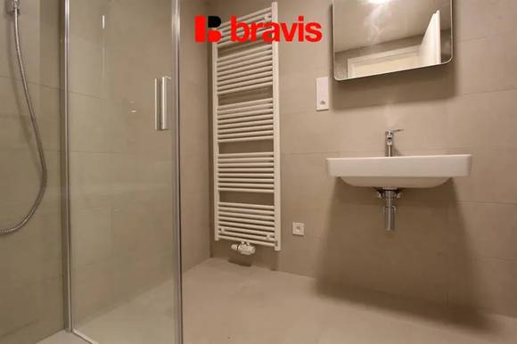 Pronájem luxusní novostavby bytu 3+kk, ul. Neumannova, Brno-Masarykova čtvrť, balkon, garážové stání
