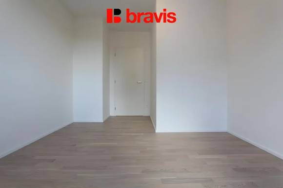Pronájem luxusní novostavby bytu 3+kk, ul. Neumannova, Brno-Masarykova čtvrť, balkon, garážové stání