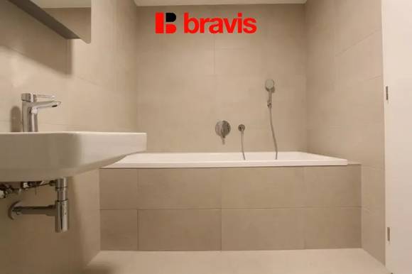Pronájem luxusní novostavby bytu 3+kk, ul. Neumannova, Brno-Masarykova čtvrť, balkon, garážové stání