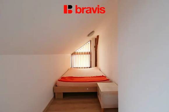 Pronájem vybaveného bytu 1+kk, Brno - Královo pole, internet v ceně