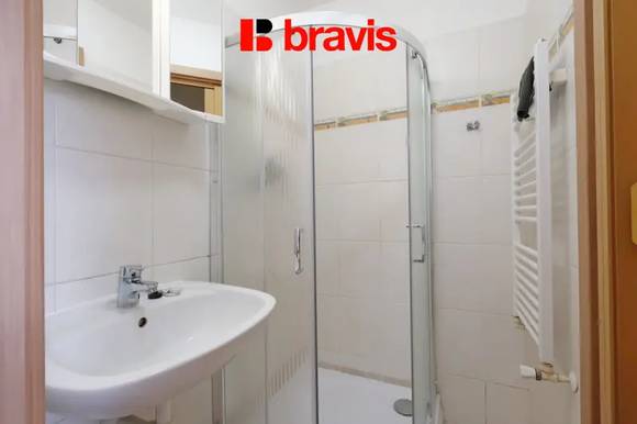 Pronájem vybaveného bytu 1+kk, Brno - Královo pole, internet v ceně