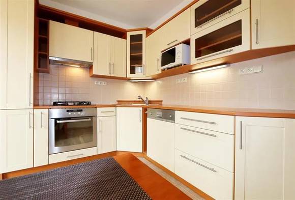 Rent flats 3+1 82 m², Brno