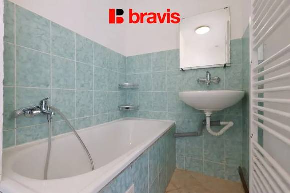 Pronájem bytu 1+kk, Brno - Černovice, ulice Klíčova, lodžie, sklep