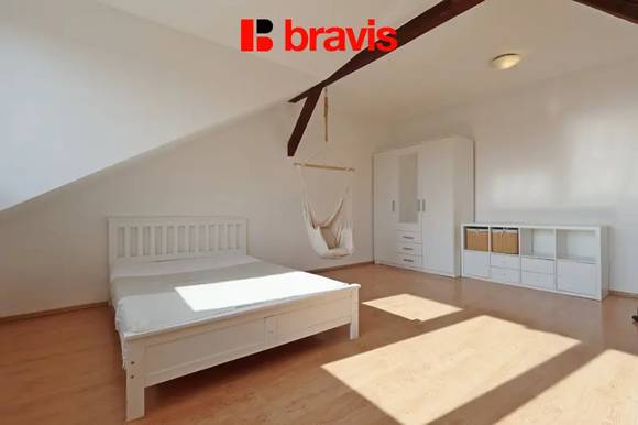 Pronájem bytu 1+kk, Brno - Černovice, ulice Klíčova, lodžie, sklep