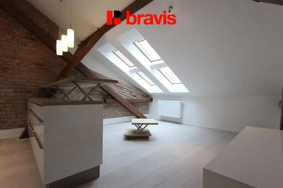 Pronájem bytu 2+kk, ul. Veveří, Brno - Veveří, klimatizace, střed města, klidný vnitroblok